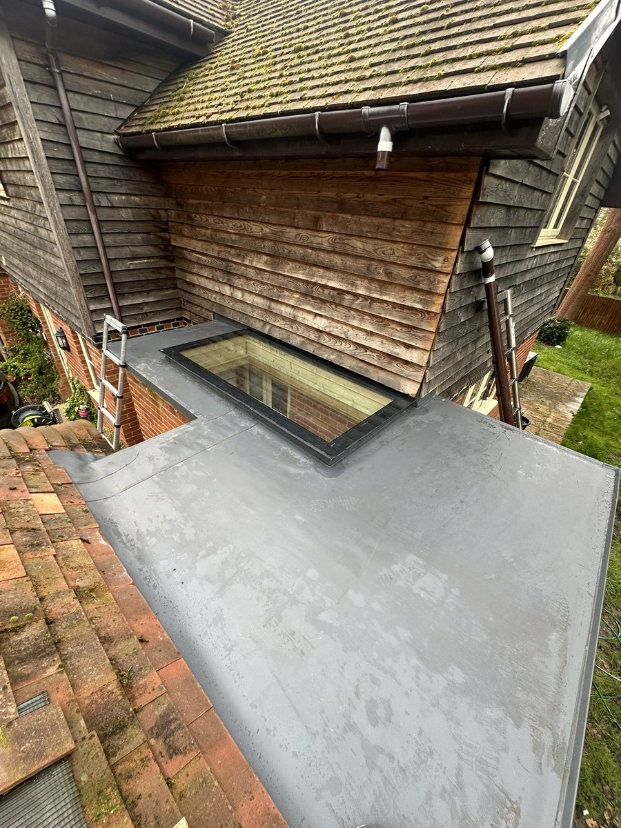 Evoque Roofing tweet media