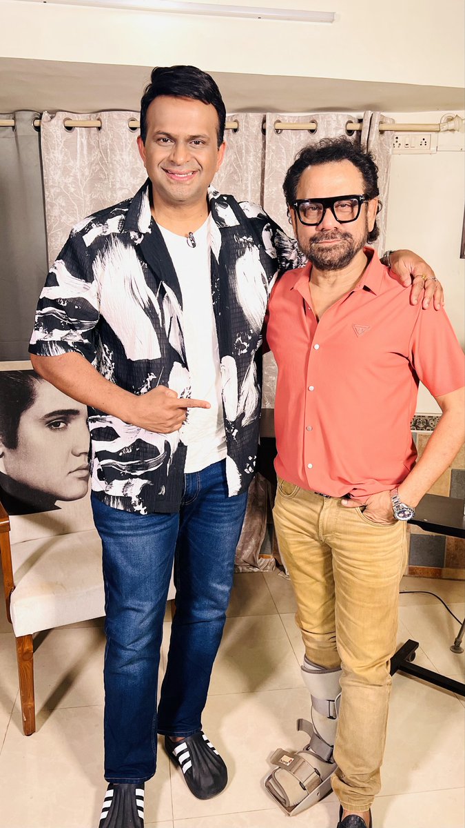 In an exclusive chat with #aneesbazmee, he speaks about his 40 year long career, Bhool Bhulaiyaa 2, his bond with #AkshayKumar #NanaPatekar and much more 

youtu.be/nyylcWVPoxc?si…

#siddharthkannan #sidk
