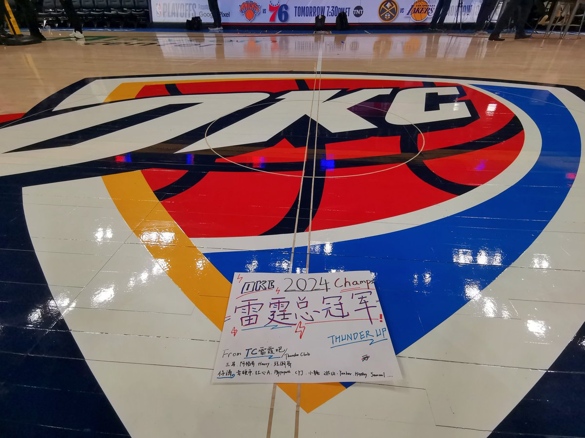 ThunderClub2017's tweet photo. From China To OKC⚡
Our dream come true❤
@okcthunder https://t.co/BeEicvut5o