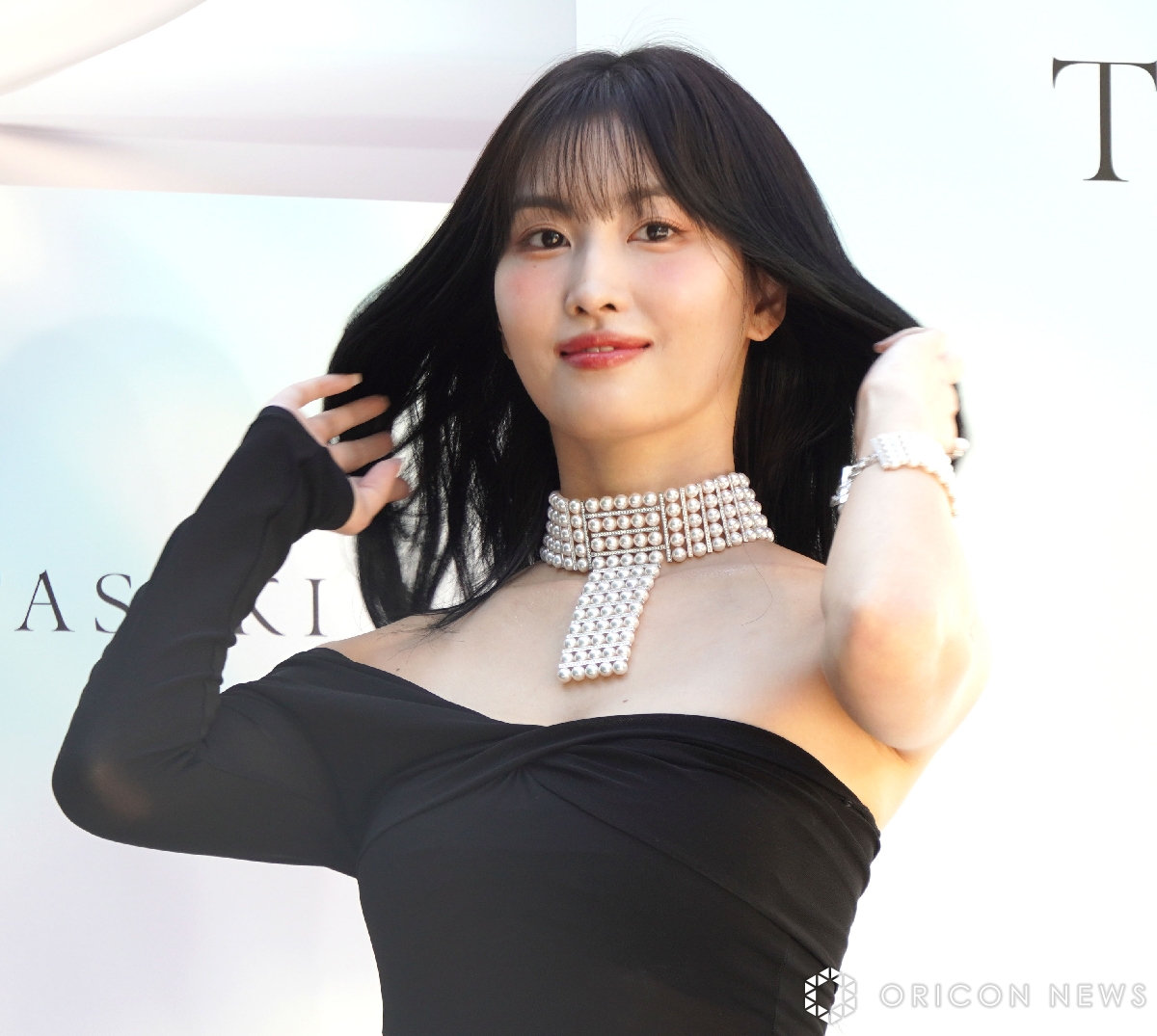 アクセサリー momo TWICE MOMO、 8000万円超えジュエリーで魅了✨️ ネックレス：5500万円