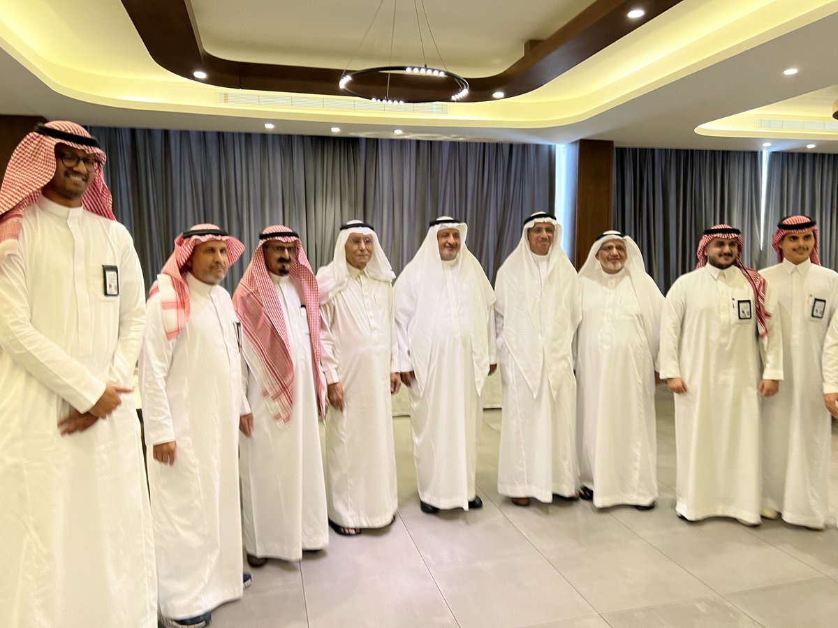 samir_barqah's tweet photo. بدعوة كريمة من شركة "كدانة" للتنمية والتطوير (الذراع التنفيذي للهيئة الملكية لمدينة مكة المكرمة والمشاعر المقدسة) شرفت بمشاركة عدد من المهتمين والمؤرخين والأكاديميين ..  حضور ورشة عمل حول المناطق الأثرية والتاريخية بالمشاعر المقدسة و حماها . 
نسأل الله التوفيق https://t.co/UKlfD1KChw
