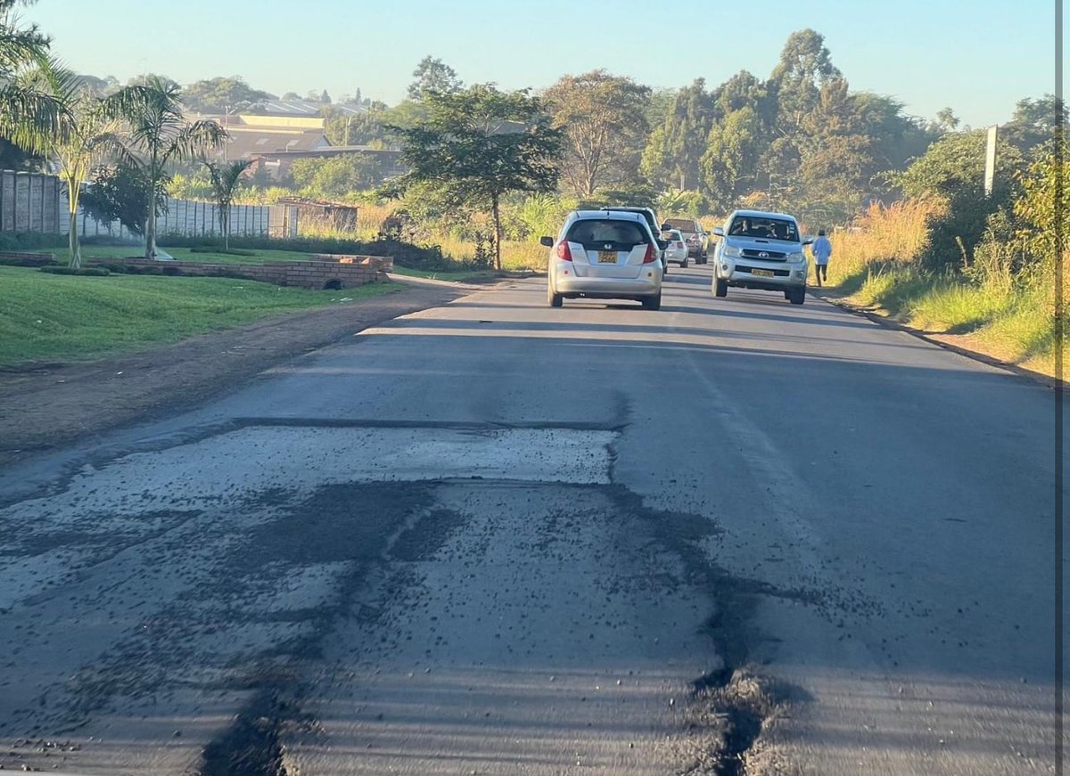 This is two weeks later, after a road in Harare's Bluff Hill suburb was laid by a company owned by President Mnangagwa's advisor and business associate. Fossil Contracting secures huge infrastructure contracts not because they are skilled, but because of their connections and