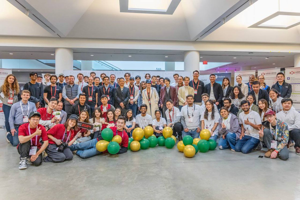 #Bitcoin  descends on Boston...

Bitlayer joined the best and brightest at Harvard Blockchain Conference to explore emerging crypto technologies.

Thanks to Kent and the team for hosting!

#HBC2024