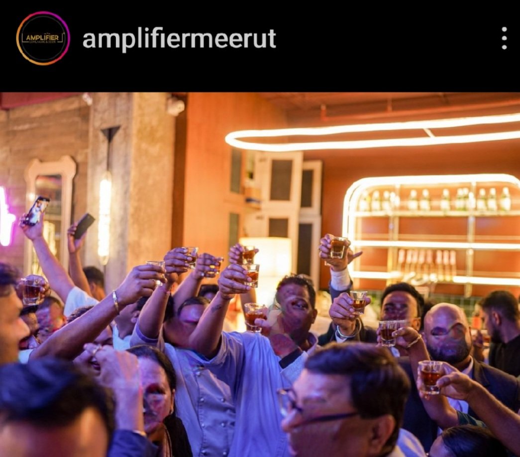 MeerutReport's tweet photo. Amplifier

कमिश्नर ,डी एम ,एस एस पी 
आबकारी आयुक्त दे ध्यान! 

लव म्यूजिक बीयर:

आखिर क्या कराने का संदेश दे रहे गढ़ रोड़ पर अवैध बिल्डिंग में हल्दीराम के ऊपर खुले एम्पलीफायर के संचालक !

छात्रों के भविष्य से कर रहे खिलवाड़ 
हुक्का- बीयर -शराब परोस रहे बिना लाइसेंस
@meerutpolice https://t.co/oDawo487C2