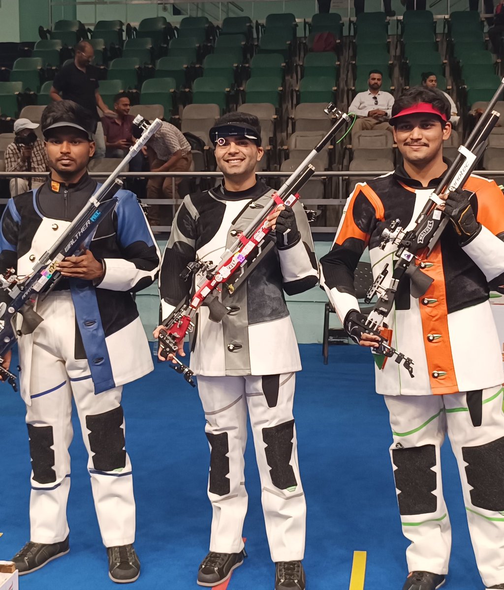 OST Update: Arjun Babuta (centre) wins the 10M Air Rifle OST T1, ahead of Rudrankksh Patil (right) & Sri Karthik Sabari Raj (left). Arjun’s 254 was a huge 2.8 ahead of his nearest rival. #OlympicSelectionTrials #Road2Paris #IndianShooting