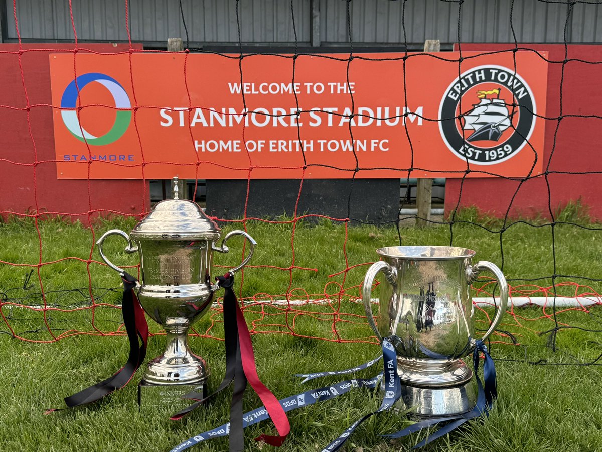 ⚽️ | GAME DAY

It’s Thursday, you know what that means?!

It’s the last day of the regular season for #TheDockers, and along with great football, #TheDockers faithful are treated to a 🆓 drink and photos with our 2️⃣ trophies!

See you there!

#WeAreDockers