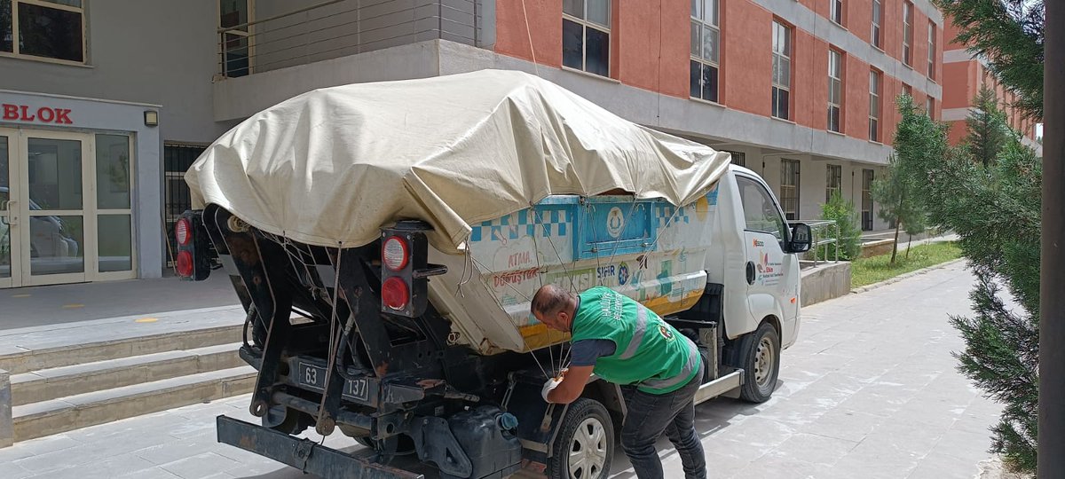 'Sürdürülebilir Bir Gelecek İçin'♻️ 

Sıfır Atık Birimimiz, geri dönüşüm çalışmalarını devam ettiriyor.