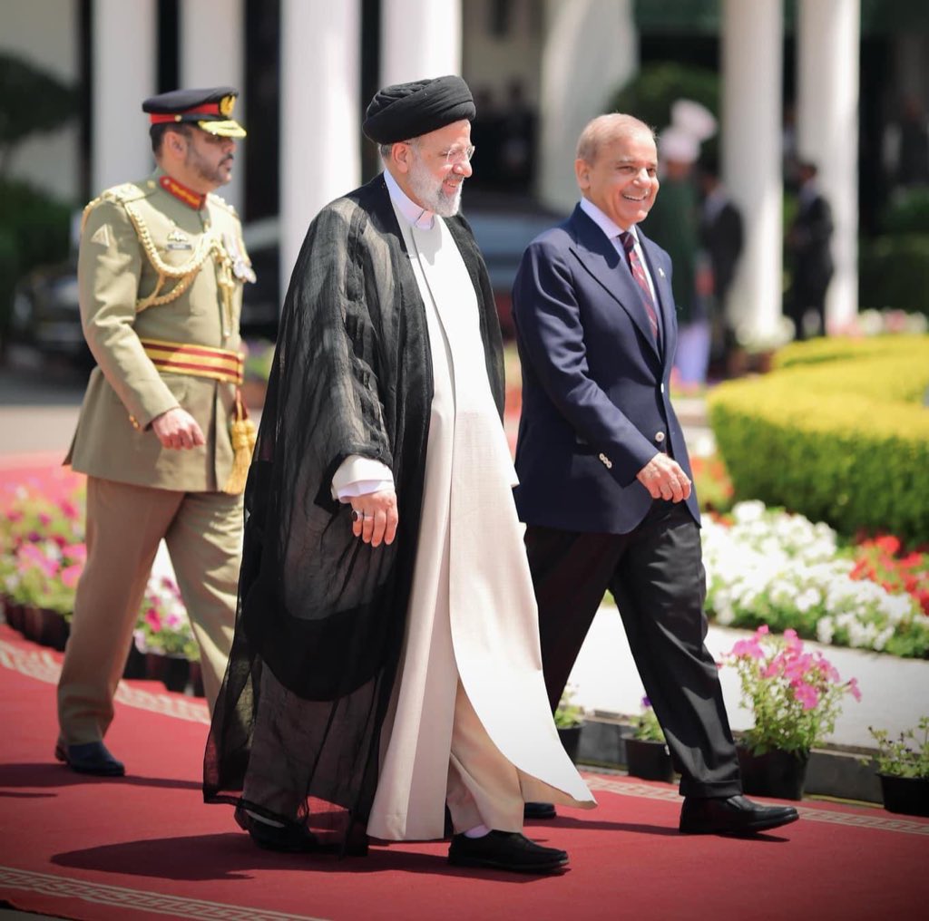 🚨🇮🇷🇵🇰 IRAN and PAKISTAN have agreed to INCREASE TRADE and STRENGTHEN SECURITY COOPERATION.