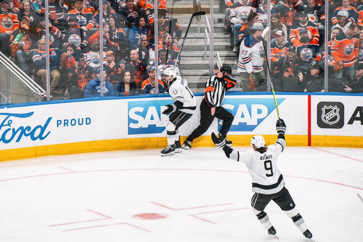 LA Kings tweet media