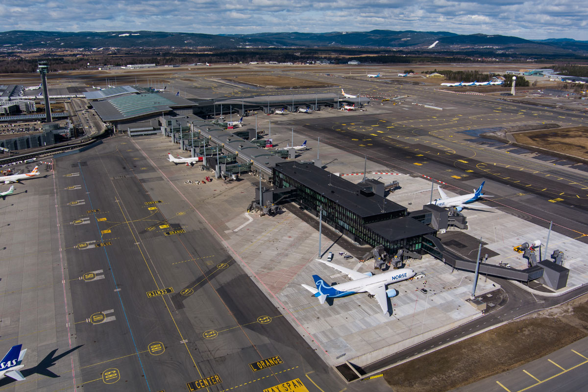 Lentoliikenteessä merkittäviä viiveitä Etelä-Norjassa - tekninen vika Oslon aluelennonjohdossa lentoposti.fi/uutiset/lentol… #Avinor #lentoliikenne #ilmailu #Norja #lennonjohto