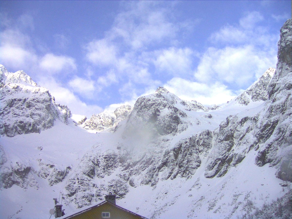 GORSKI_SWIAT's tweet image. 25.04. czwartek...
#mountain_world 🏔️#TATRAS #aktualnewarunki_currentconditions 📷
warunki dziś: ⛅️🌤️itd. od soboty temp. +++😉
@SOB_pl
@MeteoprognozaPL
@IMGW_CMM 
tpn.pl/zwiedzaj