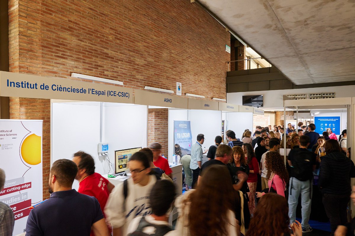 MEMEnginyUAB's tweet photo. Avui la MEMEnginy fa 10 ANYS! 😎
Al voltant de 70 empreses tecnològiques, administracions i entitats relacionades amb el sector de les TIC i de l’enginyeria seran presents al congrés tecnològic #MEMEnginy @EnginyeriaUAB aquest dijous 25 d’abril.
➡ https://t.co/HwDrbGzsXt https://t.co/OgwwDpXbJJ