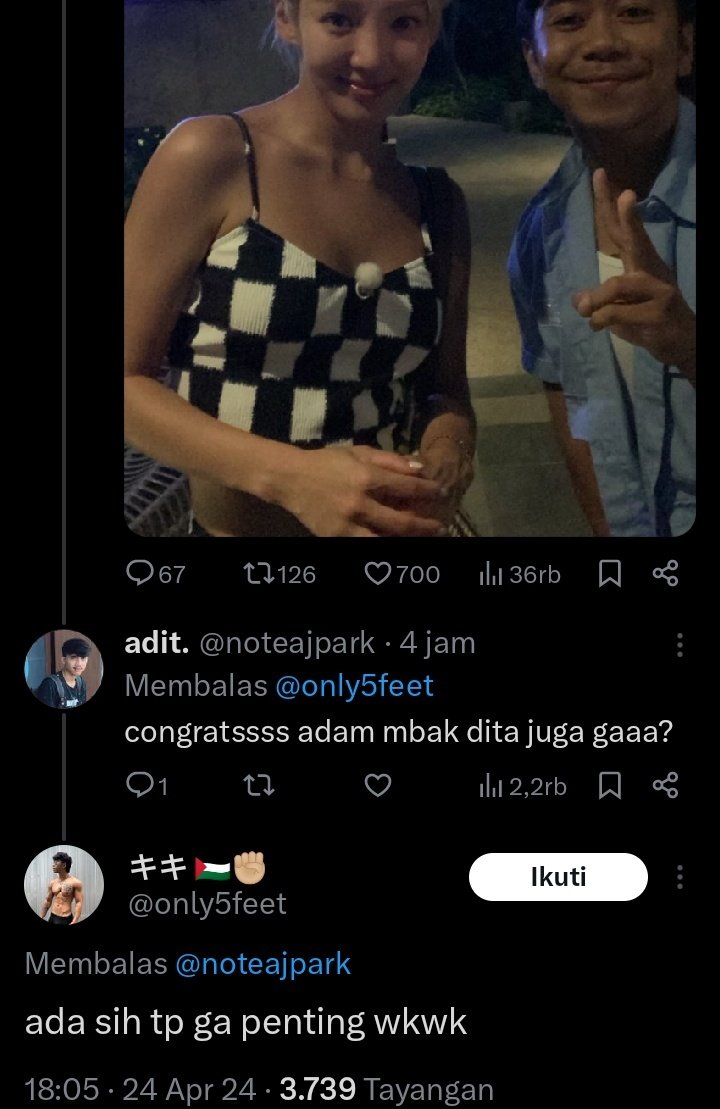 see?? ini salah satu contoh dari ribuan warlok toxic yang gak bisa support Dita sebagai idol yang mengharumkan nama baik indonesia, tolong digaris bawahi ya "gak maksa dukung jadi fans Dita/SN, minimal kalo gamau support, cangkem lu gausah banyam bicit gitu loh" 😉