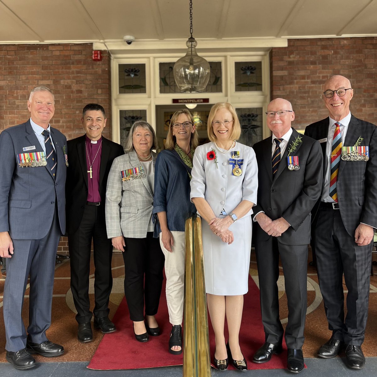 The Governor, Patron of the United Service Club Queensland, attended its traditional Anzac Day Luncheon in Brisbane with Professor Nimmo. @AnzacDay #LestWeForget