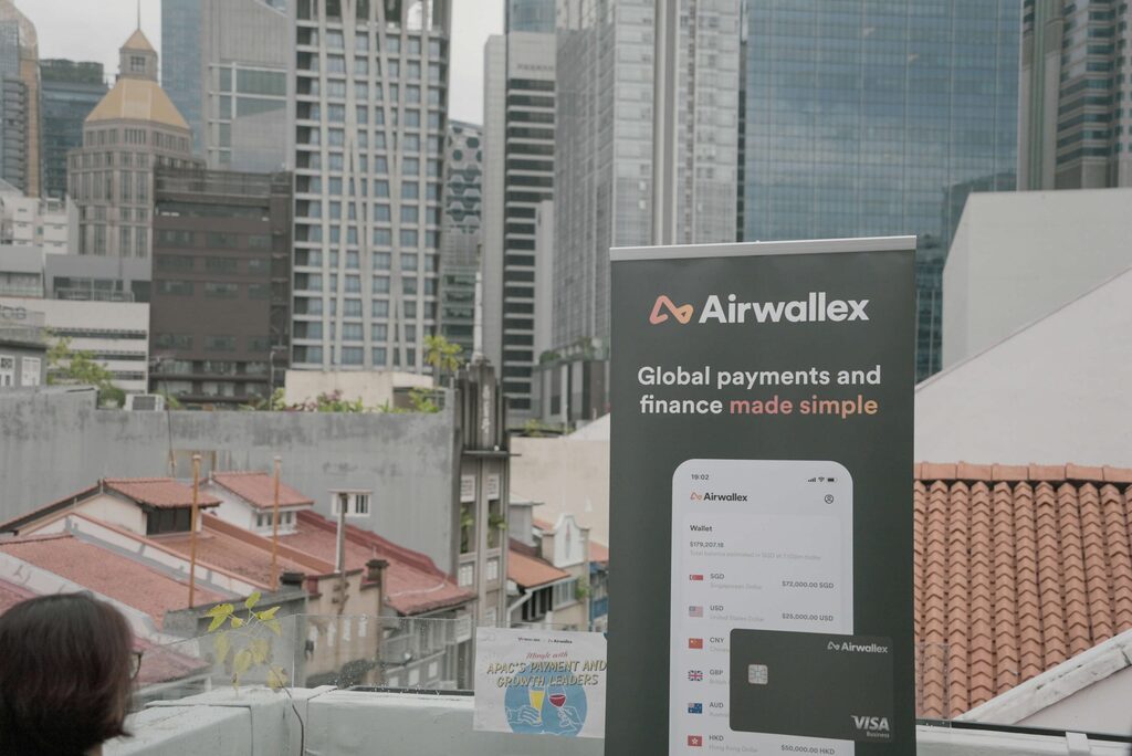 🚀Exciting news! Airwallex expands payment services to the US 🇺🇸 What do you think about this move? Share your thoughts! Check out the full article here: ift.tt/SyH79qW #Airwallex #PaymentServices #USExpansion