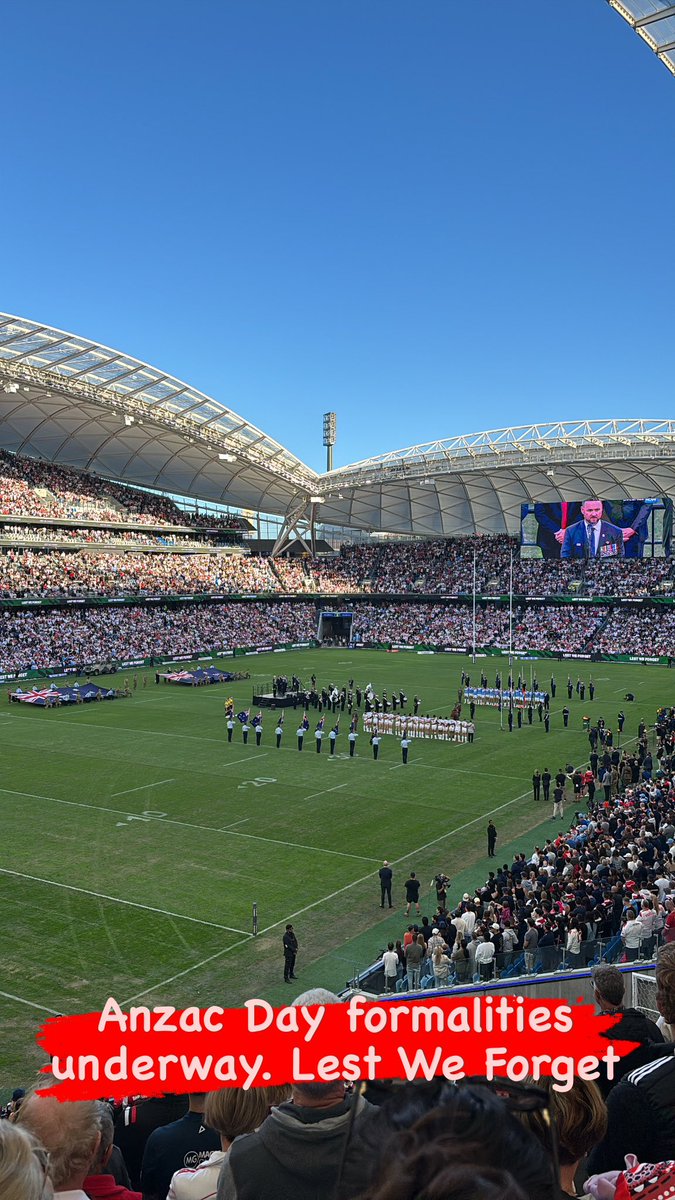 Pre-match Anzac Day formalities. Could hear a pin drop during the Last Post #NRLDragonsRoosters #NRL #RedV #BreatheFire #AnzacDay #LestWeForget #9WWOS