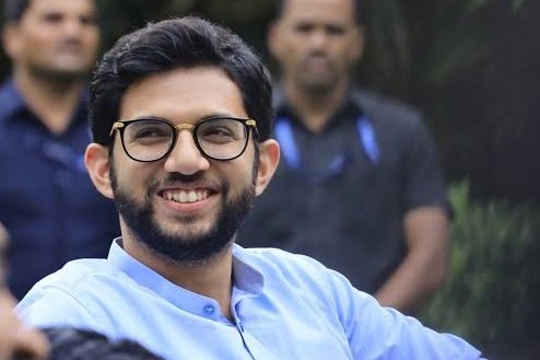 🚨🚨Reporter—Amit shah comes to Maharashtra and says Shivsena was broken because of 'Putra Prem' and NCP broken because of 'Putri Prem'.

Aditya Thackeray— Absolutely and maybe we lost the Cricket World Cup because of 'Putra Prem' too🤣🤣