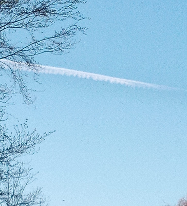 AP_Cooper's tweet photo. A lovely blue sky day already being Geo Sprayed. https://t.co/kPK6CSJuBm