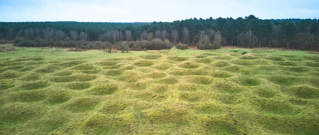 Thanks to @EnglishHeritage, Neolithic #GrimesGraves in the #Brecks, Europe's first industrial complex, is reopening to the public... go deep underground in a prehistoric flint mine! visitnorfolk.co.uk/post/neolithic…