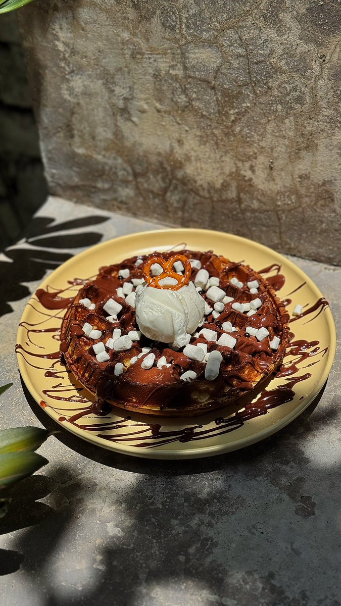 PastelMonoMY's tweet photo. Craving a delicious waffle? 🤤 We've perfected our recipe and toppings at our cafe! Come grab one before they're gone! https://t.co/81tws5DvNC