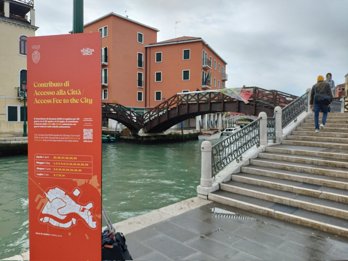 25 aprile 2024.
Tra 10 minuti Venezia diventerà la prima città al mondo a richiedere un contributo d'accesso.
#VeneziacolTicket