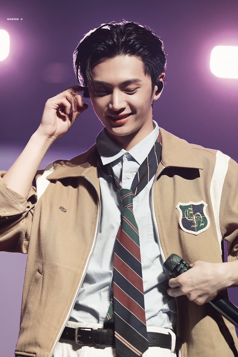 wanted_jay_'s tweet photo. 240424 ‘Fate Plus’ World Tour in Anaheim

#FATE_PLUS_IN_US 
#EN_WORLDTOUR_FATEPLUS_IN_ANAHEIM 
#JAY #제이 #ジェイ
#ENHYPEN_JAY #엔하이픈_제이
#ENHYPEN #엔하이픈 #エンハイプン https://t.co/Fzfu794U9Z