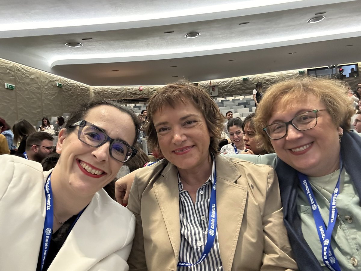 En #SherpaDay24 actualizándome, conociendo gente nueva, saludado a colegas y DIVIRTIÉNDONOS con <a href="/Letigrijo/">Leti Grijó</a> 

#CongresodeMarketingDigital
#SherpaDay24
#CongresoMarketing