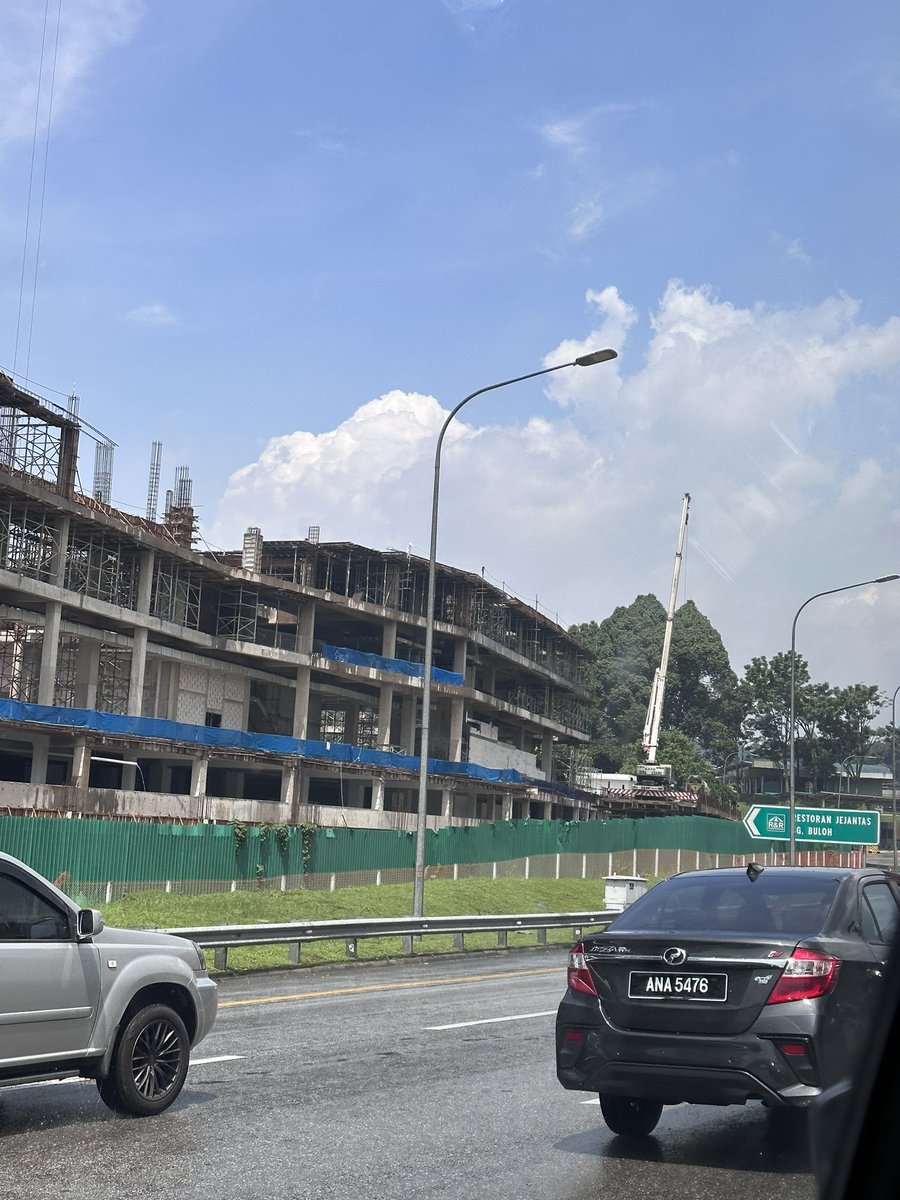 猜猜我在哪 猜对有神秘礼物😏