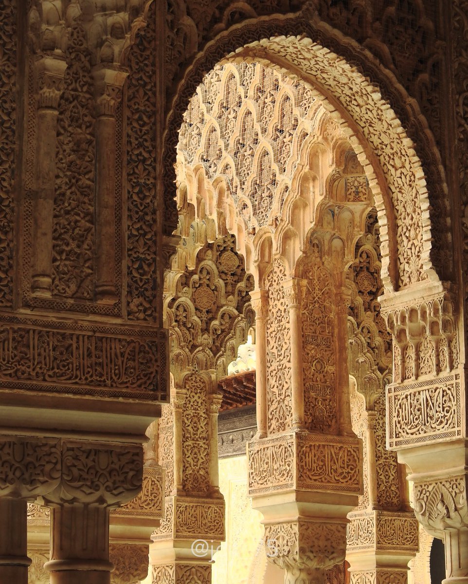 jcarlosisla's tweet photo. https://t.co/ehBHBN6NYp Detalle de la riqueza decorativa del Palacio de los Leones, #Alhambra, #Granada https://t.co/CZgFabe1ed