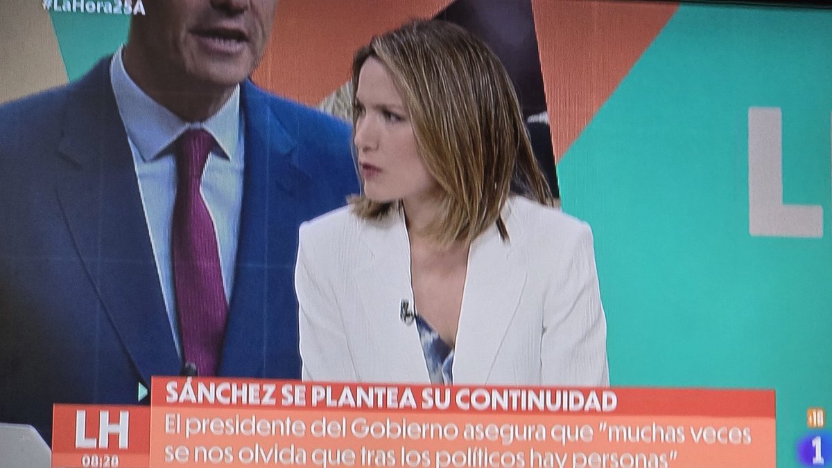 Aquí la @rtve sanchista lavandole la cara a su jefe Adhesión increbrantable #lahora25A