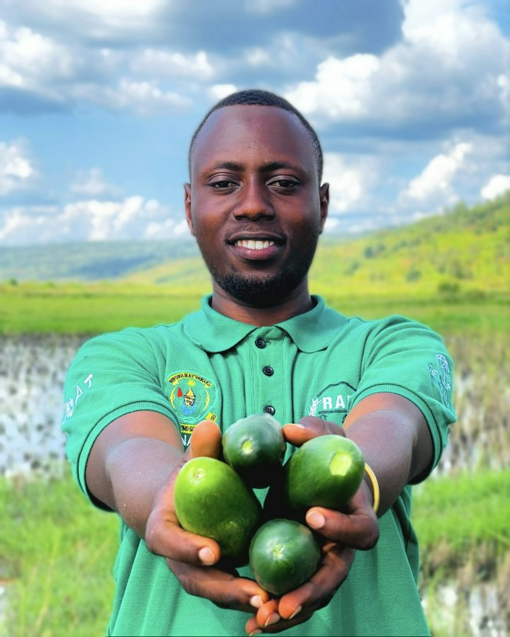 Who agrees that the passion, innovation, and commitment shown by our youth are shaping the future of farming?