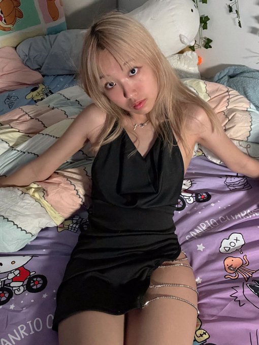 Can we kiss and make a mess? https://t.co/QfPODPnTk6