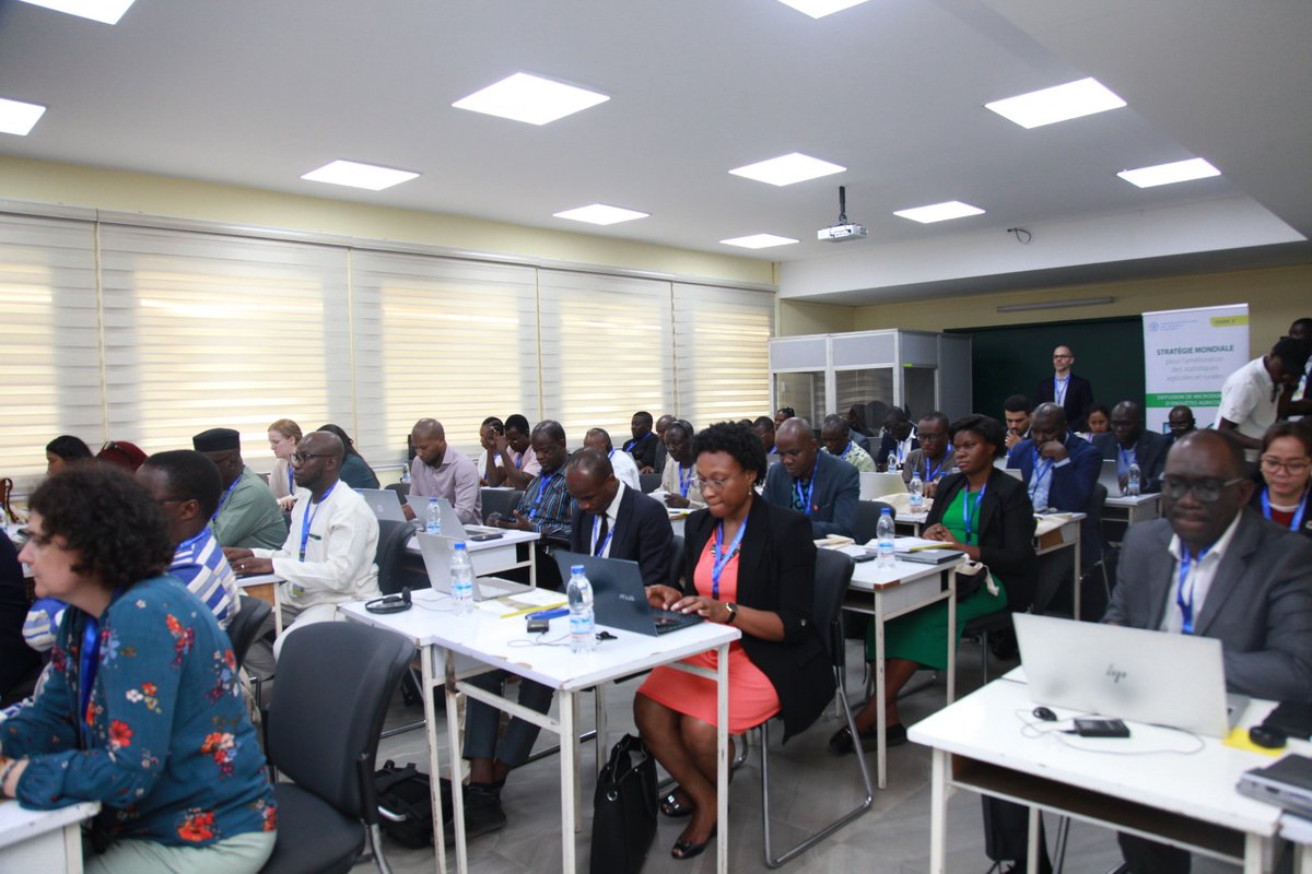 Les sessions comprenaient des présentations sur la modernisation des programmes de diffusion de données, la rédaction de rapports et des discussions de groupe toutes visant à faire progresser la diffusion des données. #gsarsii