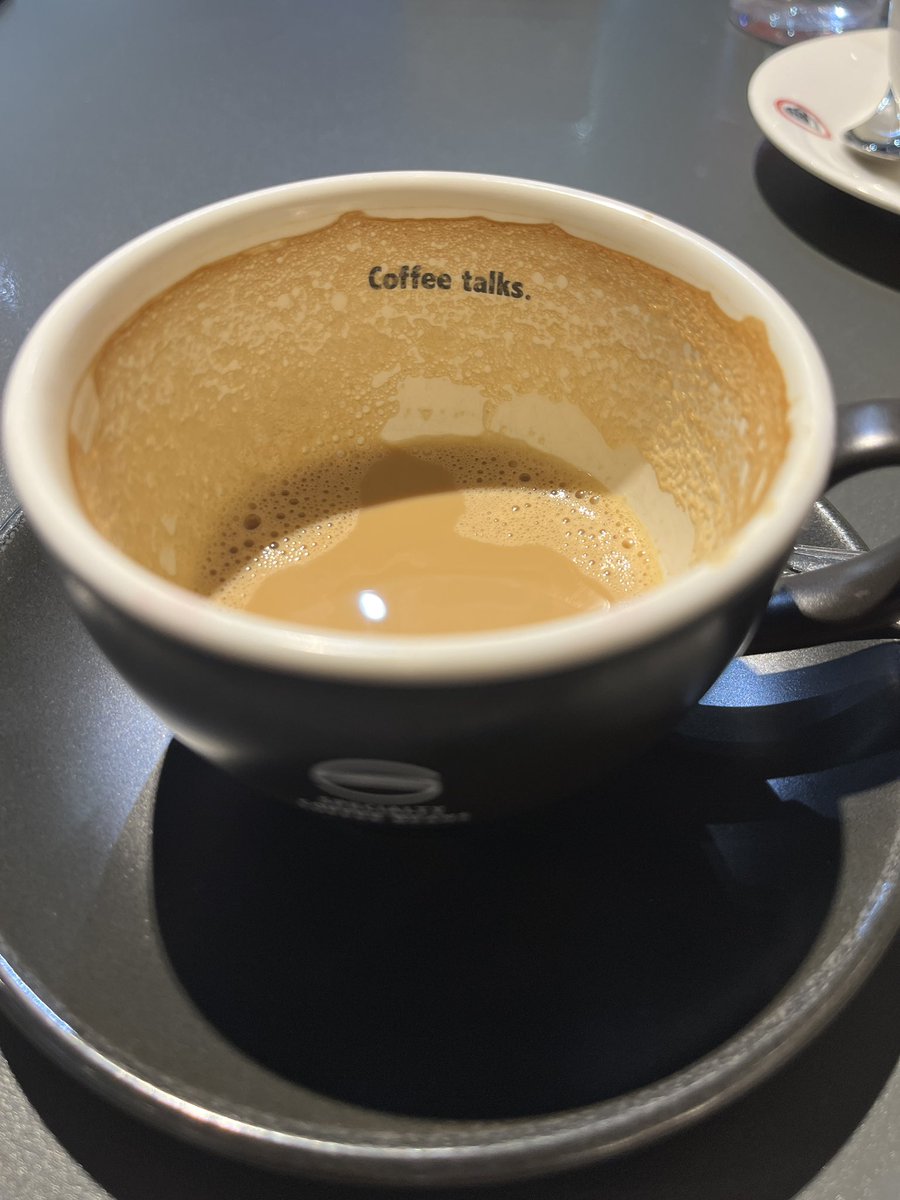 Kinna's tweet photo. So is this “コーヒー飲みながらおしゃべりする” or “コーヒーが喋っている？” either way, I’m happy 🤣☕️ I love chatting with Japanese friends!! #loveJapan #sapporo https://t.co/kImGF2l0y4