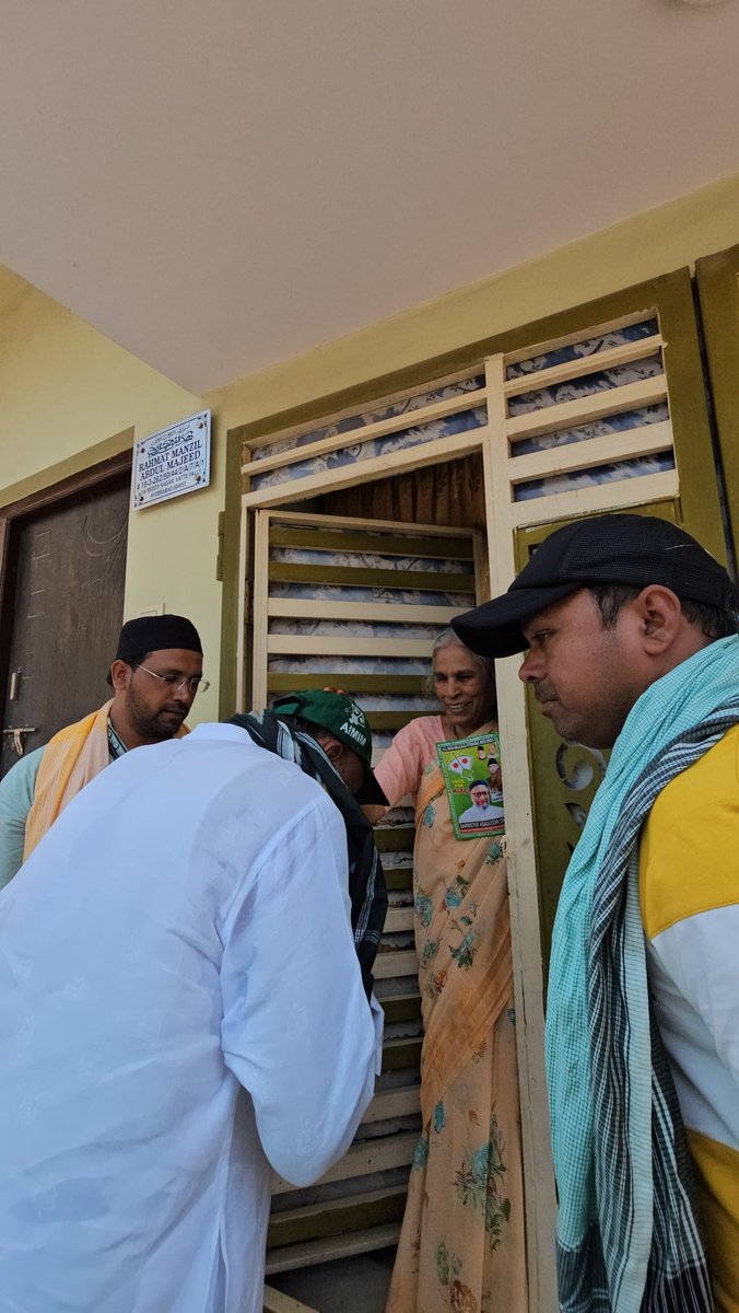 MohdMubeen58's tweet photo. Date : 25/04/2024
@aimim_national Bahadurpura MLA Mohd Mubeen Along With Nampally MLA @Md_MajidHussain Holds Door To Door Loksabha Election Campaigning At Achi Reddy Nagar &amp; Surrounding Areas Nawab Sahab Kunta Division Under Bahadurpura Assembly Constituency.
@asadowaisi https://t.co/8NjJkSecwE