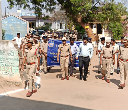 MalkajgiriCop's tweet photo. As a confidence-building measure, #RachakondaPolice conducted #Flag_March in the limits of @BhongirRuralPS in view of upcoming #LokSabhaElections2024 to instill a sense of #security & create awareness among the public in the lead-up to elections, which helps to ensure a #peaceful & #fair #electoral process.
@Collector_YDR, @DcpBhongir, #Addl_DCP_Bhongir, @AcpBhongir, @Cibhongirirural, SHO @BhongirRuralPS participated.
@TelanganaCOPs @ECISVEEP @CEO_Telangana @ntdailyonline @TelanganaToday @eenadulivenews @v6velugu @ManaTelanganaIN @Navatelangana @DeccanChronicle @TheDailyPioneer @TheHansIndiaWeb @the_hindu @TheDailyMilap @TheSiasatDaily @way2_news