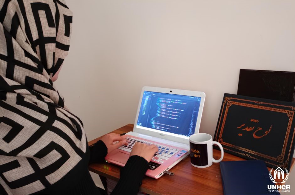 Able to develop advanced computer coding skills after attending a 1 year course run by UNHCR partner, @WASSAAFG, funded by @EUinAfghanistan, Zainab is now working as a full-time computer developer & designer. “I have a stable job. Thanks to UNHCR, I can see my future, brighter.”