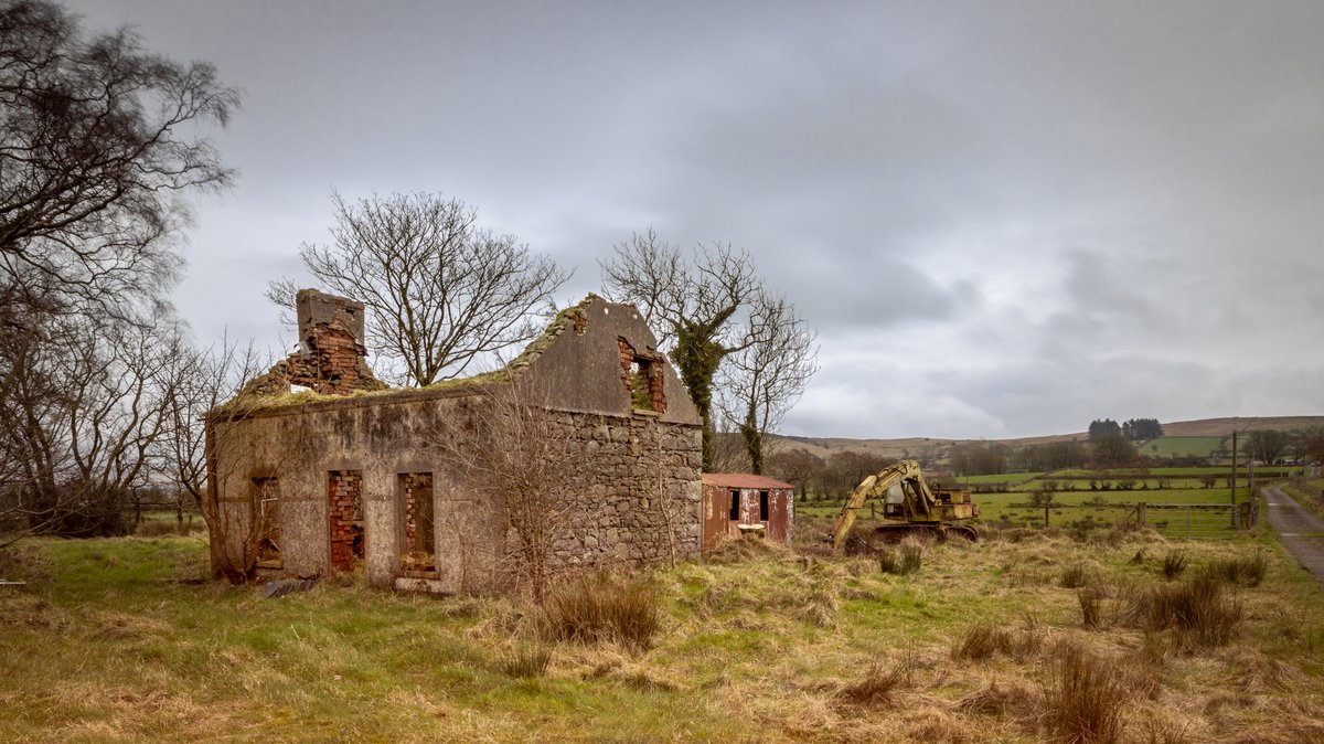An Old Abandoned House in Ballycastle, Co. Antrim   -   Happy Thursday Everyone  ! !    #ballycastle #visitnorthernireland #giantscauseway #belfast #ArtificialIntelligence  #artists  #photographer  #landscape  #Ireland  #USA  #Sandown