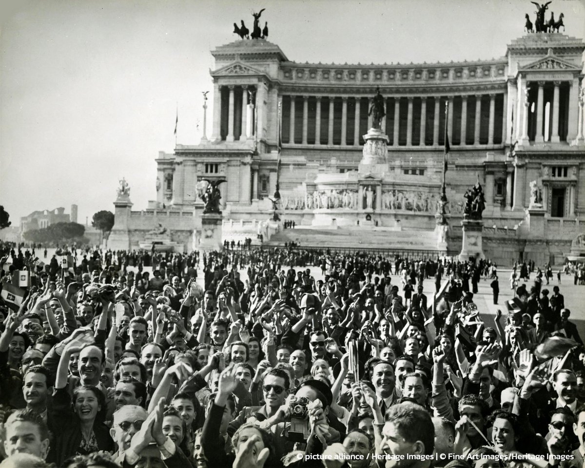 Il #25aprile ricordiamo la #Liberazione dell’Italia da nazismo e fascismo, avvenuta grazie al coraggio dei partigiani e delle Forze alleate. Auguro a tutti gli amici 🇮🇹 una bella festa nazionale: impegniamoci insieme per un futuro libero da guerre, dittature e oppressioni.