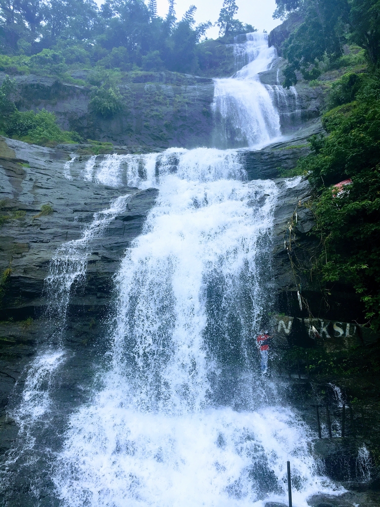 Hidden amidst lush greenery, the Cheeyapara Waterfall in Idukki is a glorious sight as it tumbles and roars its way down seven tiers. You can also visit the Valara Waterfall which lies close by. #Waterfalls #Kerala #IndiasSummerCamp #KeralaTourism