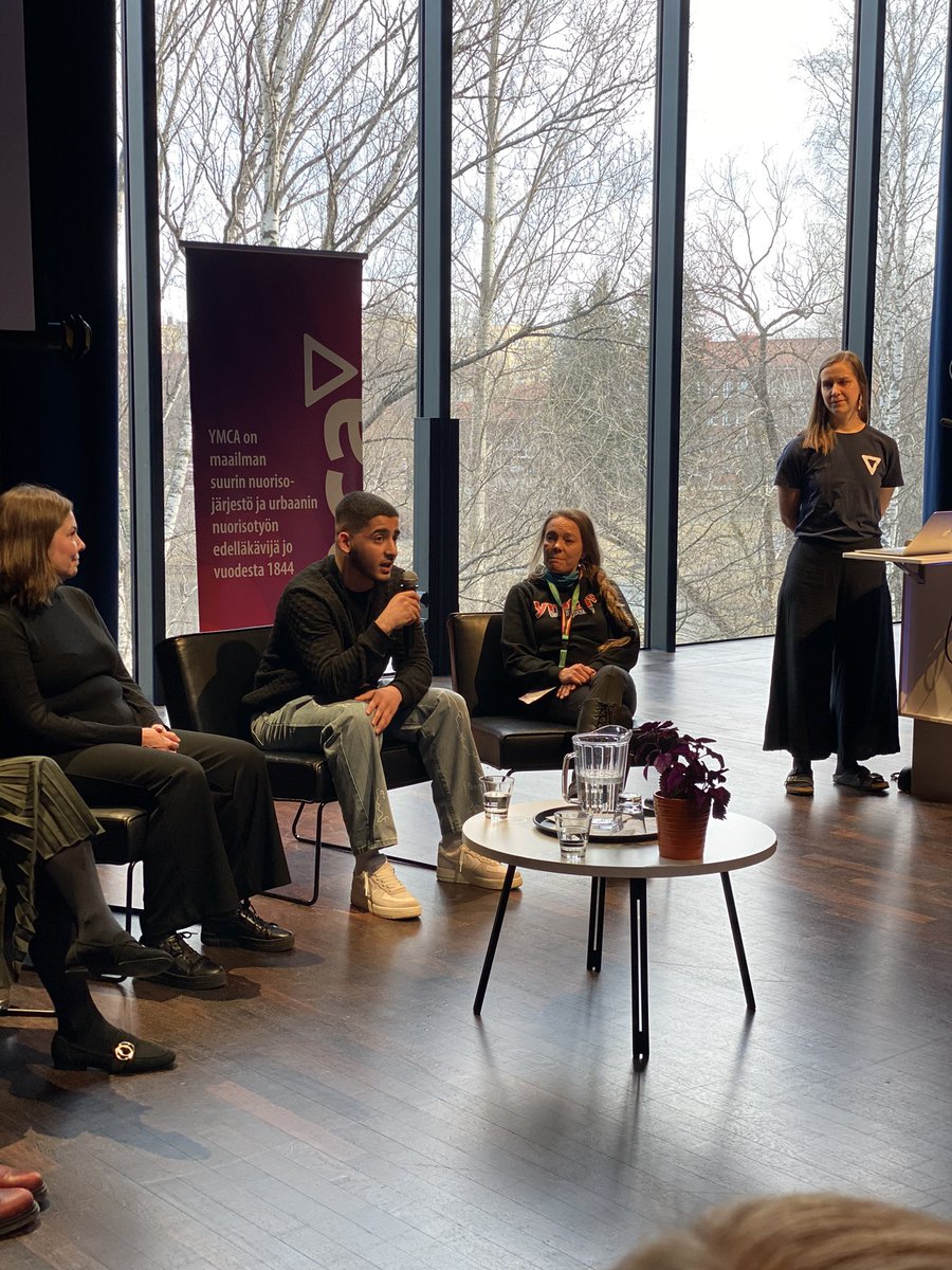 Inspiroivia esimerkkejä kohtaavan nuorisotyön ja nuorisopolitiikan kentiltä! Keskustelemassa <a href="/sofia_laine_/">Sofia Laine 🕊</a> <a href="/Nuorisotutkimus/">Nuorisotutkimusseura</a> <a href="/HenniAxelin/">Henni</a> <a href="/okmfi/">Opetus- ja kulttuuriministeriö</a> <a href="/AhonenWalker/">Mari Ahonen-Walker</a> <a href="/Opetushallitus/">Opetushallitus</a> Heidi Kotila ja Sina Heidari #YMCATampere. #nuori2024 #globaalikasvatus #HyvinvointiaNuorille