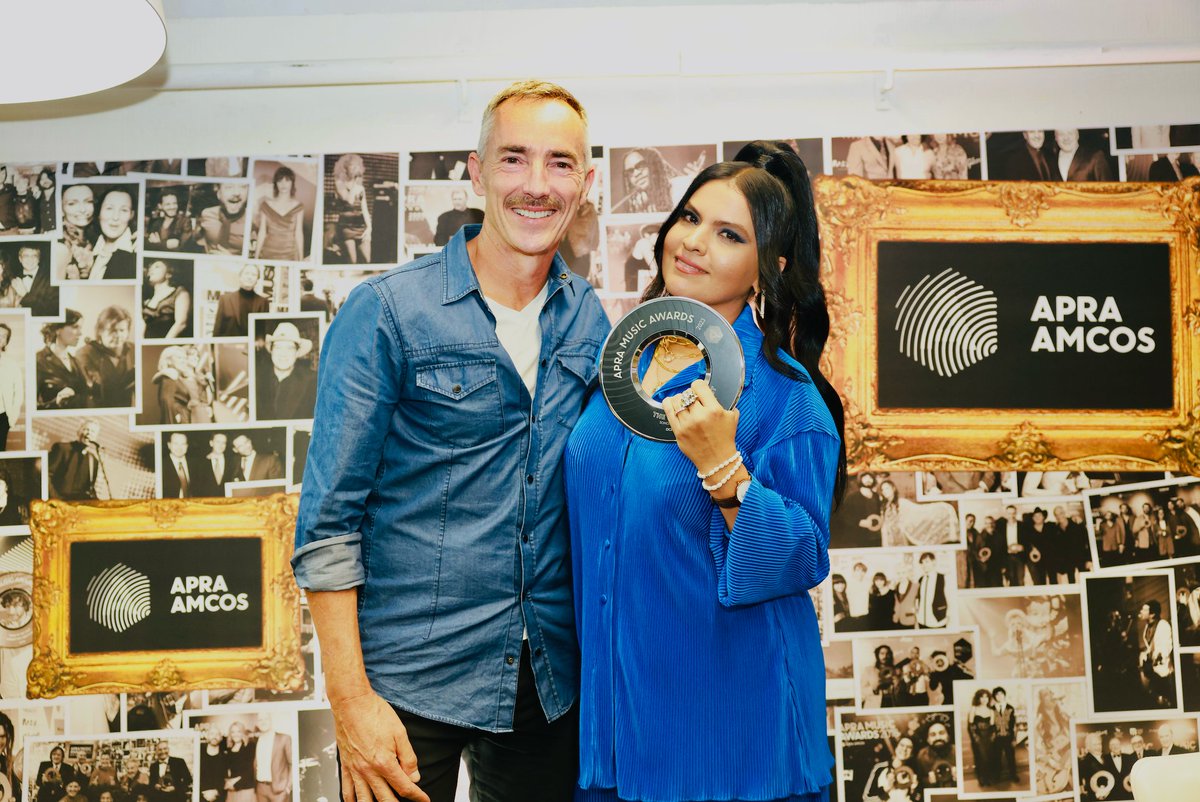 In 2020, Darwin-born icon, @Vassy, officially joined The 1,000,000,000 List with her David Guetta and Showtek collaboration ‘Bad'. Due to the pandemic, we couldn't celebrate the singer, songwriter and producer in person... Until now! Big love! It was a joy to celebrate you 💙