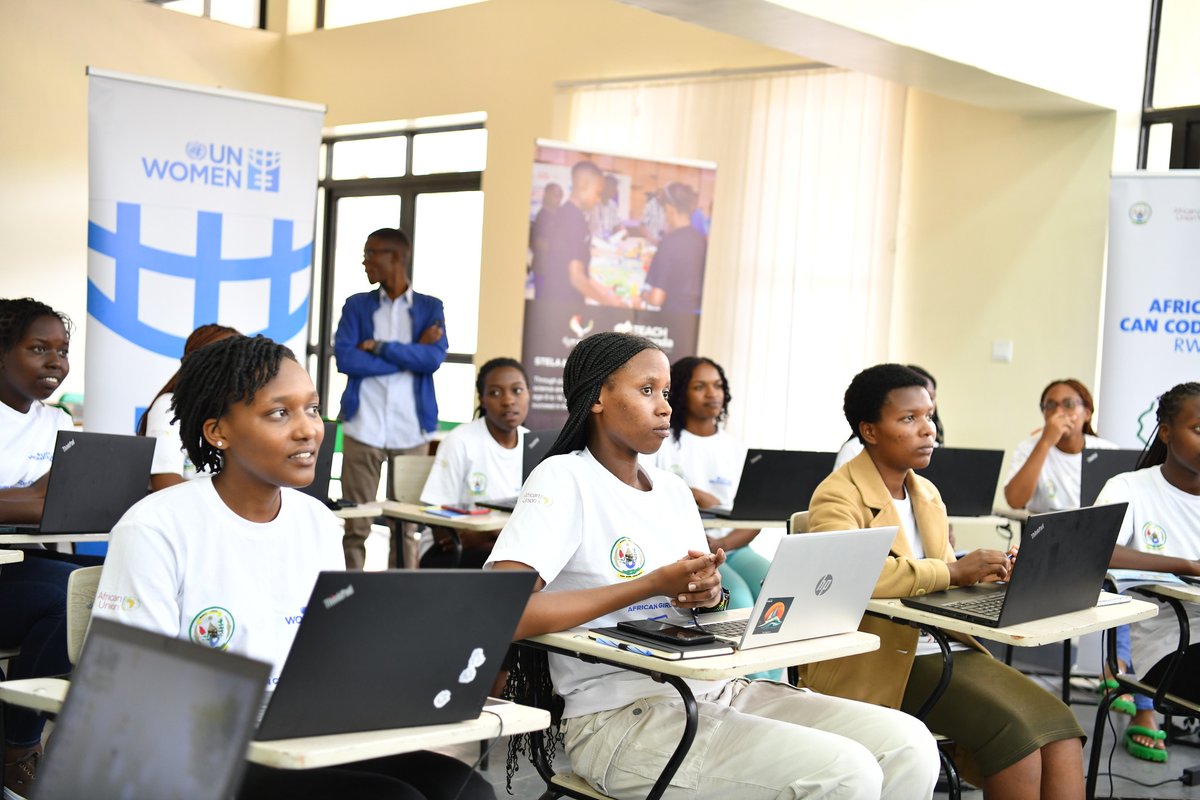 JennetKem's tweet photo. Women &amp; girls are critical actors in creating digital solutions to accelerate achievement of the #SDGs🌎.
On this #GirlsInICT day, I join my voice to call for the breaking of gender barriers in #tech to build a future where girls can equally thrive &amp; spearhead #ICT &amp; #Innovation. https://t.co/xvINg6kpDM