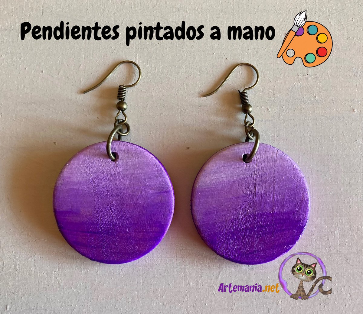 Pendientes pintados a mano 👉 artemania.net/p/pendientes-d…

#hechoamano #catlover #regalosoriginales #regalopersonalizado