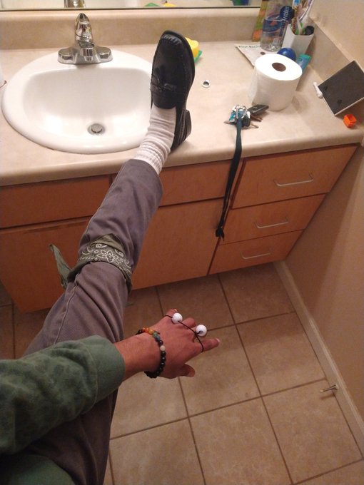 &divide; they used to be talking about how it looked like I'm coming from church when they see me outside, nigga<a href="/tag/qq9"class="tags"><span>#qq9</span></a>