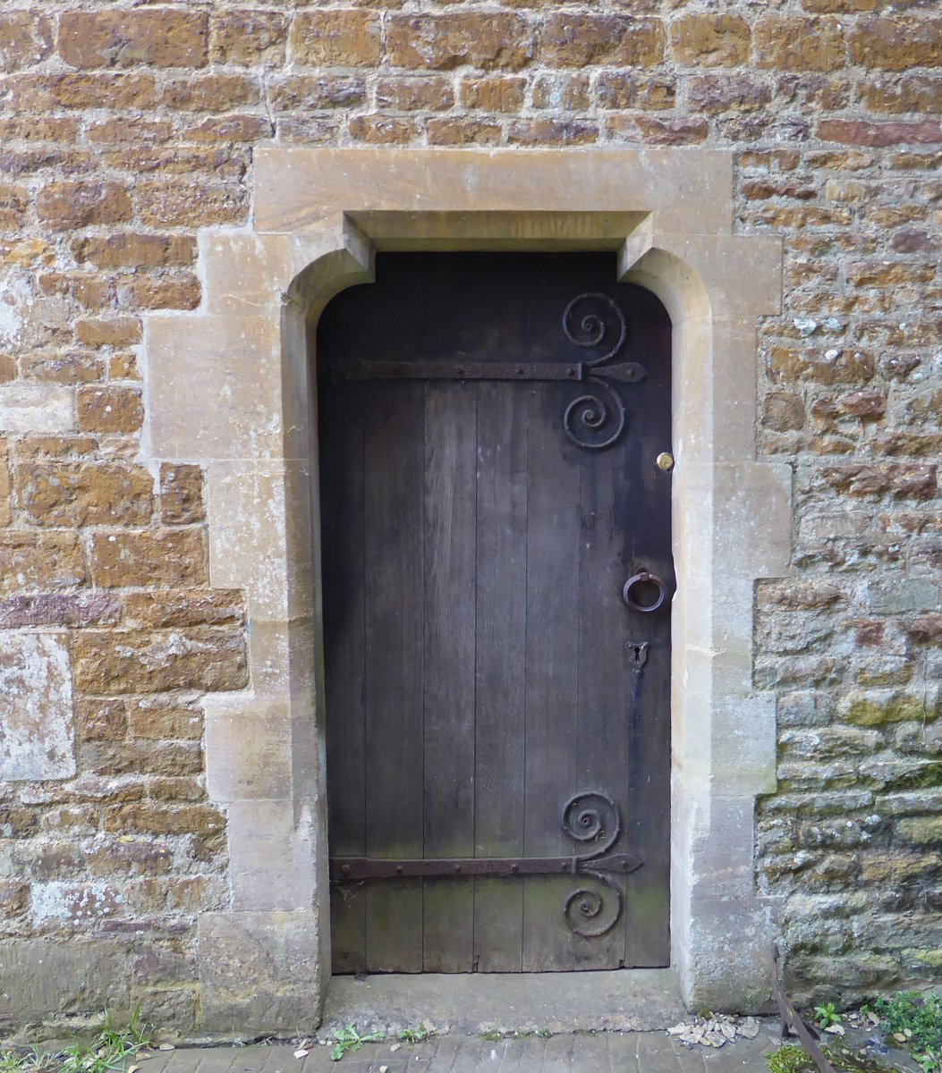 #AdoorableThursday at St Peter & St Paul, Kings Sutton.  The church is bursting with gorgeous doors, but this apparently modest door is one of my favourites.

The church was restored c 1866 by Sir G G Scott & the crispness of the stonework suggests he had at least a hand in this.