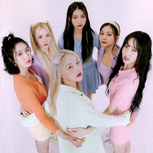 AboutMusicYT's tweet photo. Min Heejin mentions GFRIEND at the press conference:

- "Then Covid-19 came. It became so difficult. Source Music had GFriend. Disbanding that group had nothing to do with me. Let me just emphasize that". https://t.co/TGg1pOoUPl