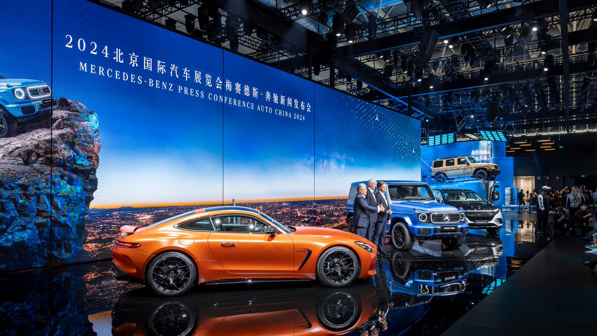 At and in the run-up to Auto China 2024, Mercedes-Benz is further strengthening its commitment to the Chinese market, reinforcing its “Inspired by China, Innovating in China” strategy with a range of new models and localised developments. Discover more: media.mercedes-benz.com/article/16c10d…