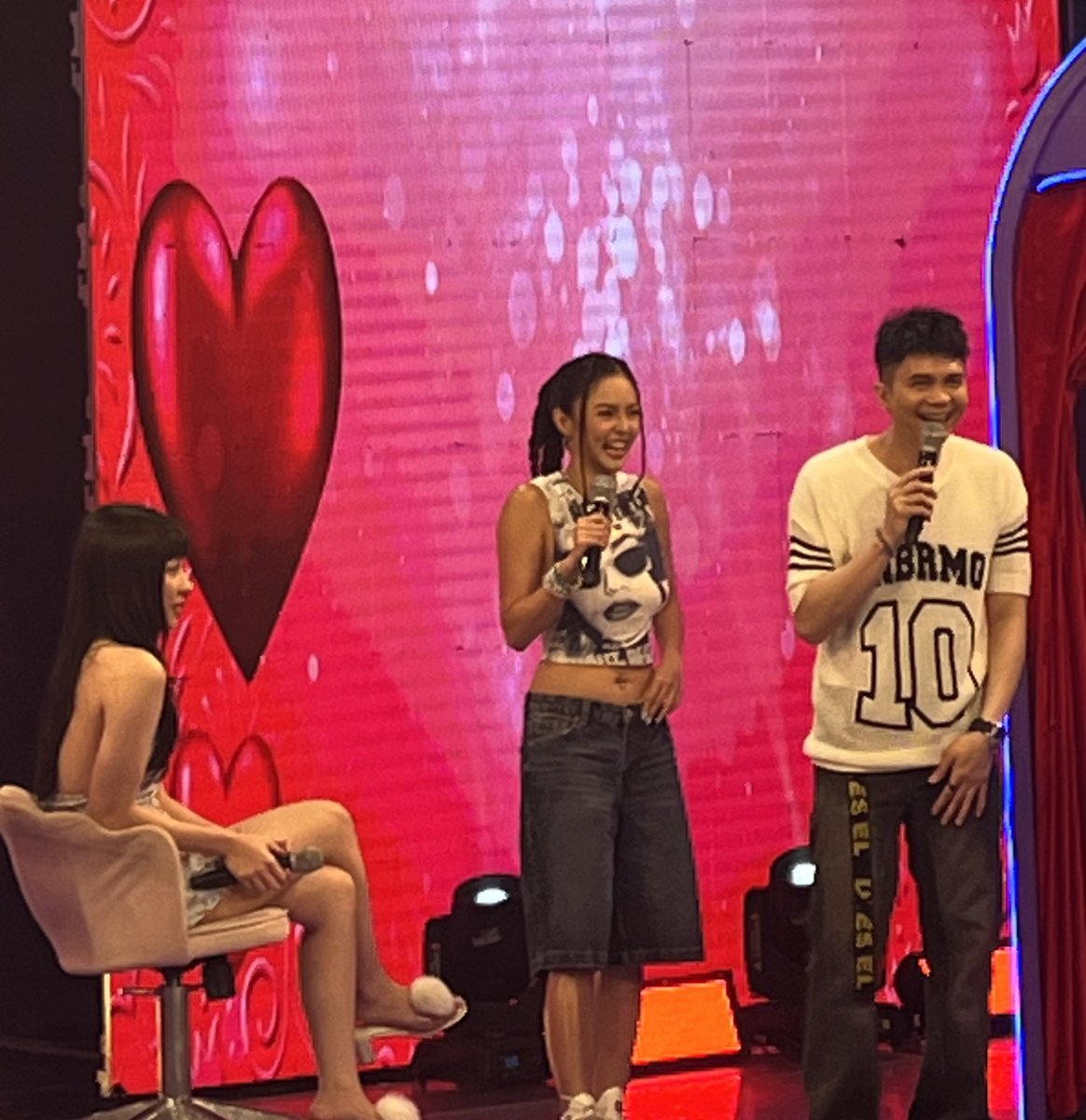 isteyncornista's tweet image. so happy to see you kimmyyyy @prinsesachinita 💗

#ShowtimeCheckNaCheck
Kim Chiu