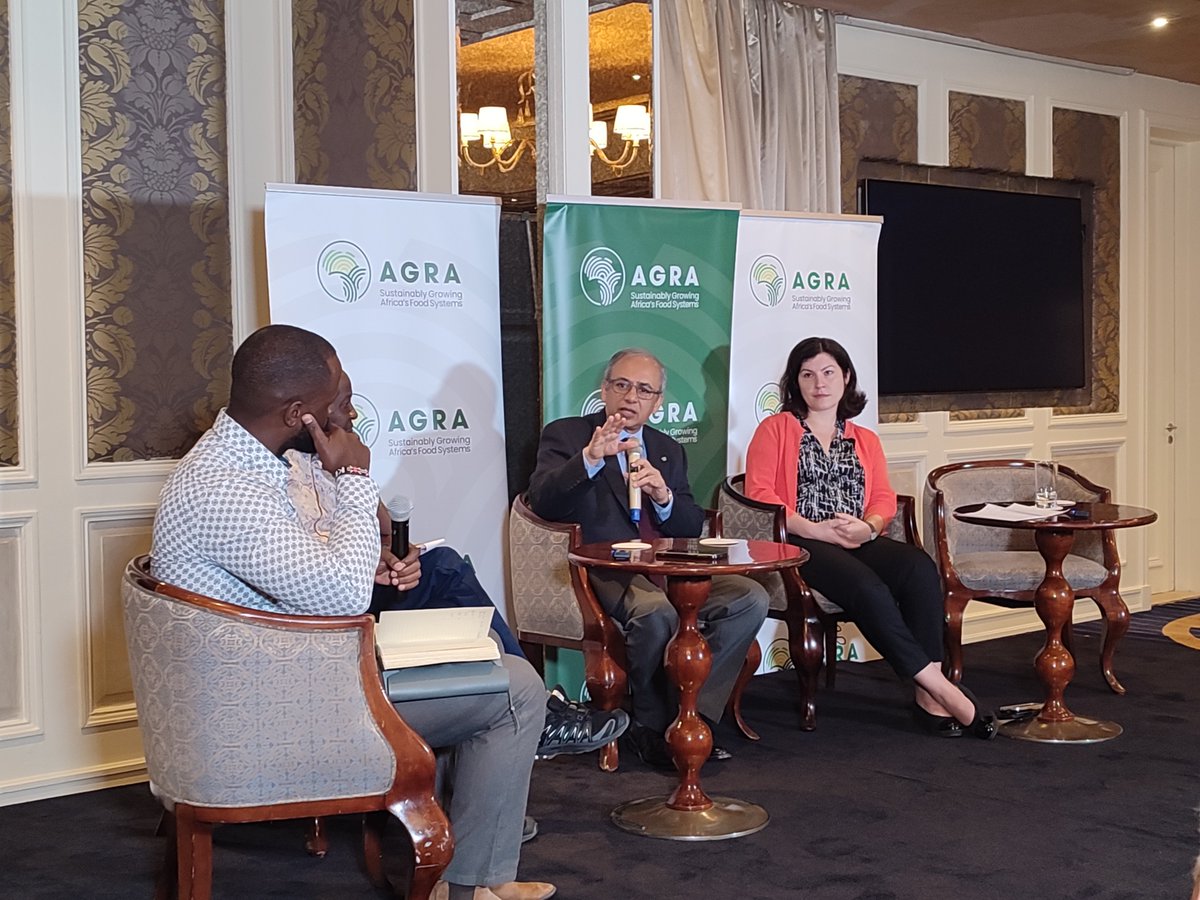 AGRA_Africa's tweet image. Food Systems | #RegenerativeAgriculture

&quot;Transitioning to sustainable farming isn&apos;t just a choice—it should be backed by science and evidence. Setting clear goals and objectives is key to drive this crucial shift.&quot; - H.E. Hailemariam Dessalegn

 #SustainableFarming #ScienceBased…